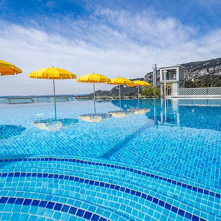 Sky Pool Hotel Sole Garda Garda  Exterior photo
