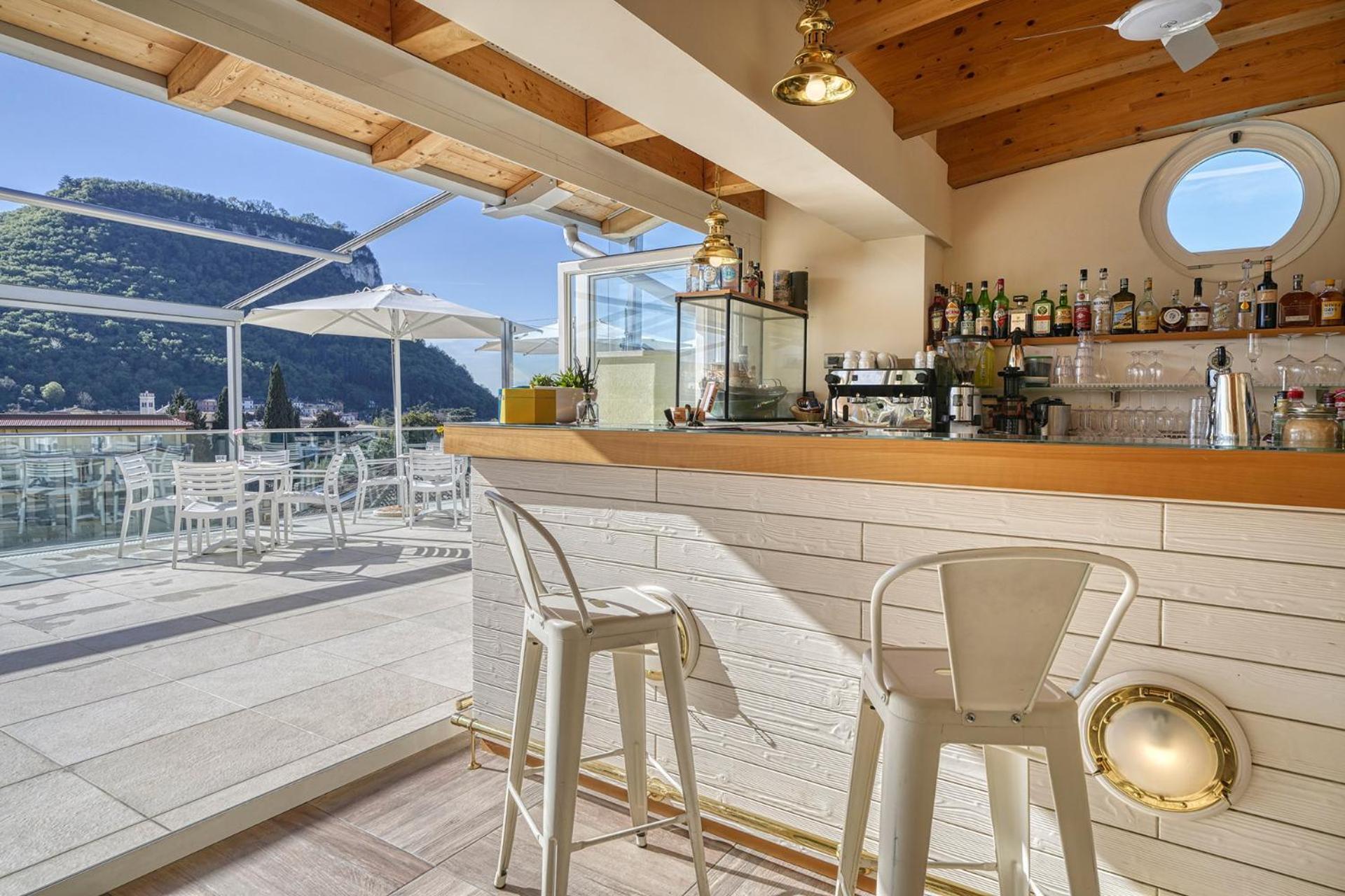 Sky Pool Hotel Sole Garda Garda  Exterior photo
